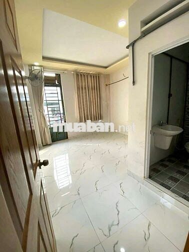 cho thuê nhà nguyên căn góc Hẻm Nguyễn Thị Tần P2 Quận 8