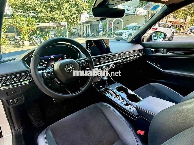 Honda Civic 2023 RS 1.5 AT - 52000 km