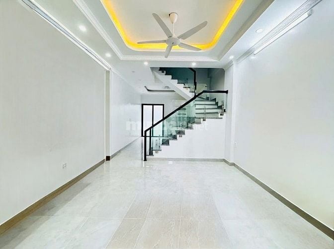 Chính chủ cần bán nhà trong ngõ 85 Hàng Kênh đối diện với Chợ Con DTMB