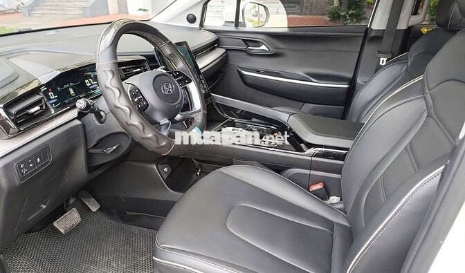 Hyundai Custin 2023 7 chỗ 48.000 km