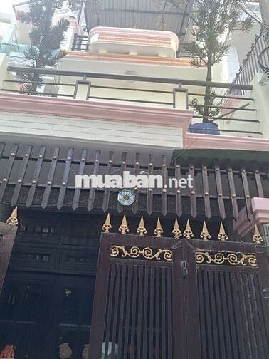 Cho thuê nhà mới hẽm thông đường trần thị trọng