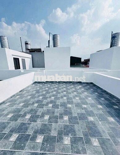 nhà mới. trung tâm thượng thanh long biên