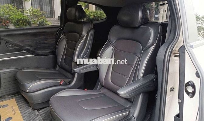 Hyundai Custin 2023 7 chỗ 48.000 km