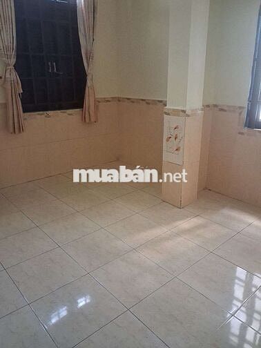 Cho thuê nhà mới hẽm thông đường trần thị trọng