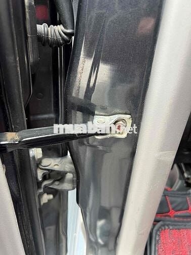 Mitsubishi Triton 230tr 2 cầu