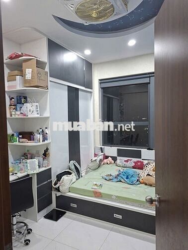 Bán căn hộ green river quận 8 dt72m2 2 phòng ngủ 2wc,có sổ, ko vay NH.