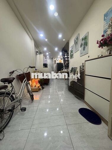 Nhà Tân Bình. 2 tầng đẹp. Hẻm thông lạc Lọng Quân