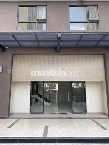 Bán căn hộ tầng trệt Green river Dt151m 1 trệt+1 lầu có 2pn 3wc, có sổ