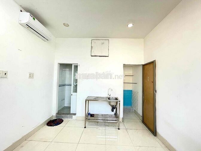 Cho thuê Phòng Máy Lạnh Full nội thất giá 2.2 tr