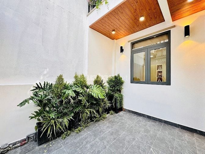 Chú Trường cần bán nhà đ.Lê Trực P.7 Q.Bình Thạnh giá chỉ 1 tỷ 980Tr