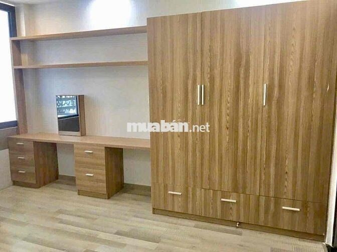 Nhà Sạch Sẻ DT 220m2 1Trệt 3Lầu 5Pn 5Wc Hẻm Trước Nhà 10M Xe Tải Đậu