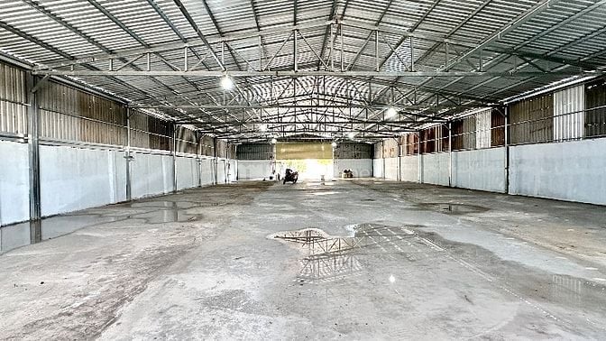 Cho thuê kho xưởng Dt 745m2 đường Dương Công Khi