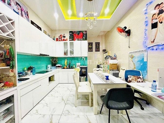 CHÍNH CHỦ 3 TỶ 2 HOÀNG DIỆU 2 2 MẶT TIỀN GẦN CHUNG CƯ DÂN CƯ TỐT, MUA 