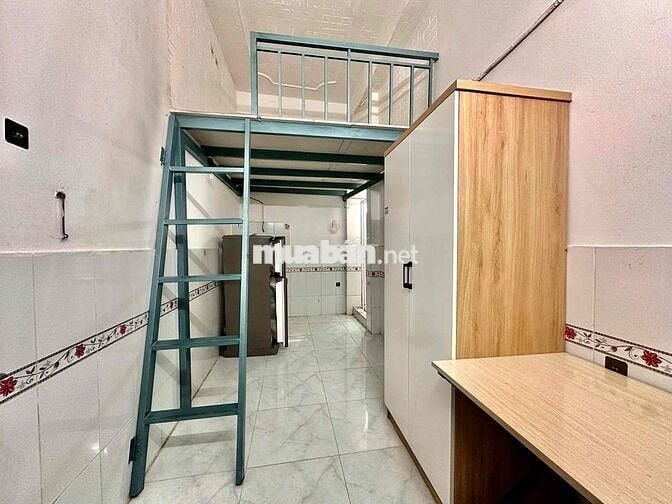 Cho Thuê Phòng Có Gác - Sẵn Máy lạnh, Tủ lạnh Ngay Lê Văn Quới - 4 Xã