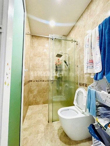 CHÍNH CHỦ 3 TỶ 2 HOÀNG DIỆU 2 2 MẶT TIỀN GẦN CHUNG CƯ DÂN CƯ TỐT, MUA 