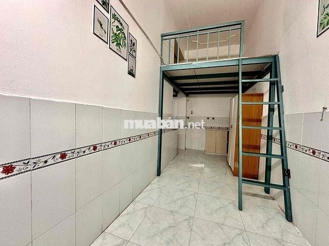 Cho Thuê Phòng Có Gác - Sẵn Máy lạnh, Tủ lạnh Ngay Lê Văn Quới - 4 Xã