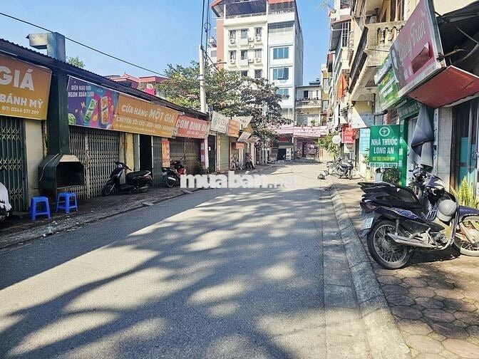 ĐẲNG CẤP, 60M2 ĐẤT TRÂU QUỲ, GIA LÂM, NGÕ THÔNG XE 7 CHỖ