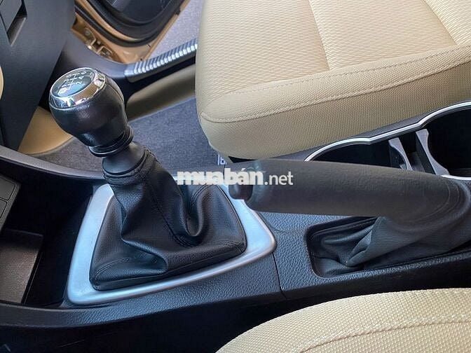 Bán xe Toyota Corolla Altis rất ít chạy 20000km