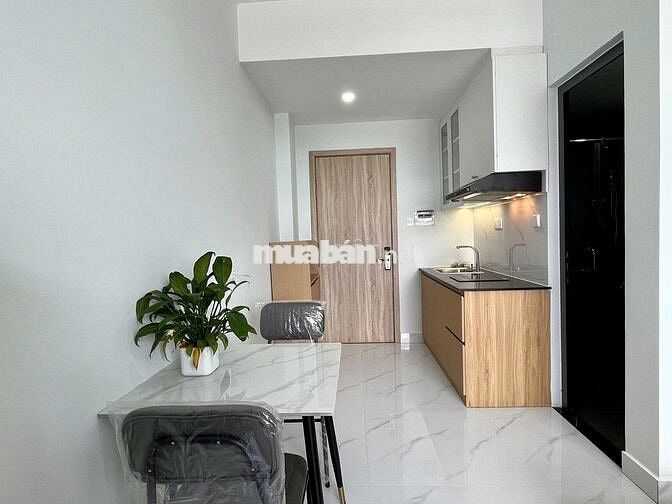 Căn Hộ Ban Công | New 100% | 35m2 | Tách Bếp | Lê Văn Lương Quận 7