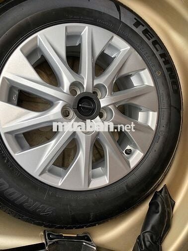 Bán xe Toyota Corolla Altis rất ít chạy 20000km