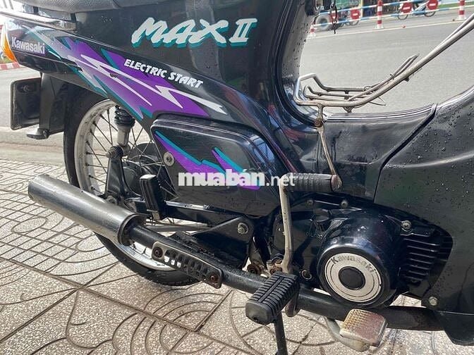 Kawasaki Max Neo màu Đen