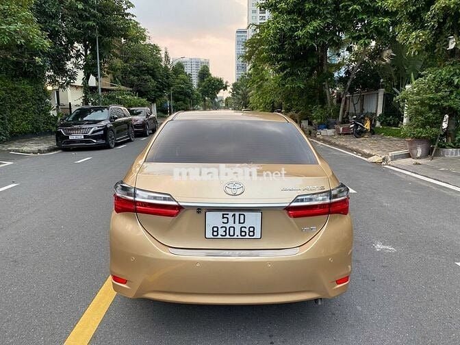 Bán xe Toyota Corolla Altis rất ít chạy 20000km