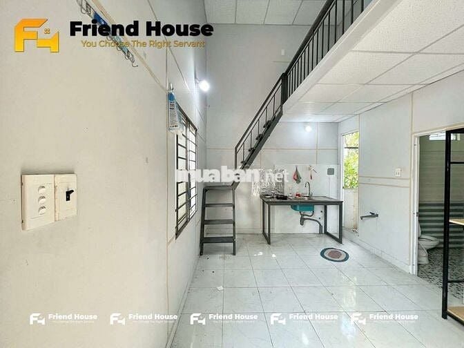 Phòng trệt nhiều cửa sổ trời, gác cao siêu thoáng