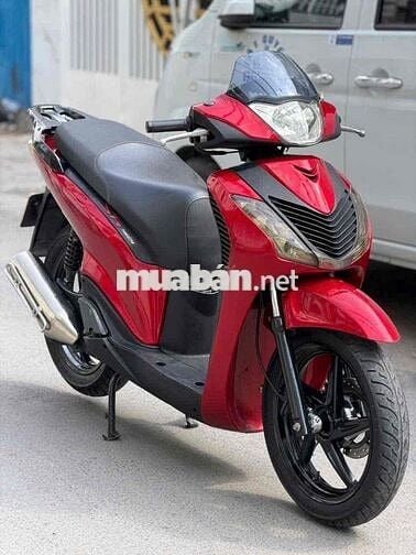 Dylan lên SH Ý BSTP 9c 52T4-7777 có giao lưu