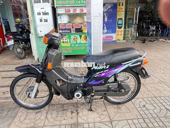 Kawasaki Max Neo màu Đen