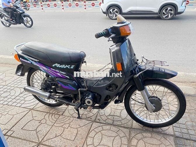Kawasaki Max Neo màu Đen