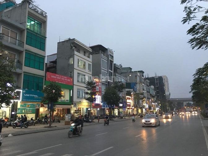 Bán nhà mặt phố Liễu Giai Ba Đình Hà Nội 65 tỷ. DT gân 100m2 nhà 6 tần