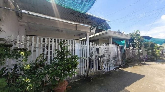  2 căn liền nhau + 225m2 đất HXH cách Nguyễn Bình 50m, Phú Xuân, N Bè