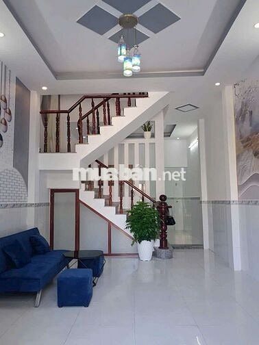 Nhà đẹp chắc chắn 4x10 m giá 1 ty450 còn TL