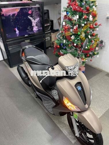 Piaggio Medley 2024 Vàng đồng 5000km