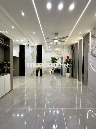 ⭐45m2- 2 Tầng -4 Phòng ngủ -Gần Emart - 5tỷ050