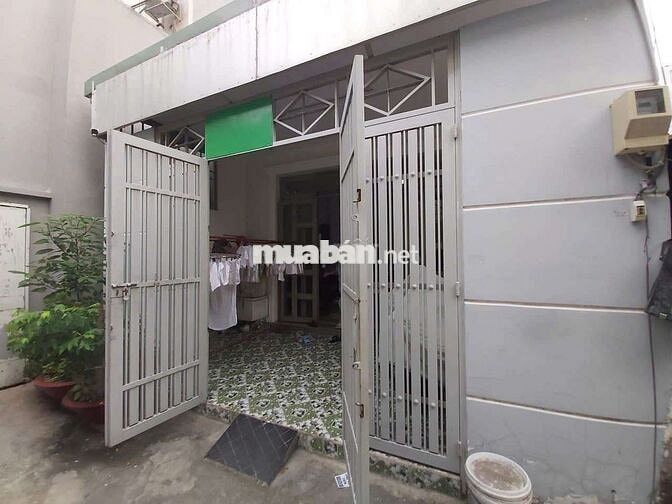 Cần bán gấp nhà đẹp  Đông Hưng Thuận