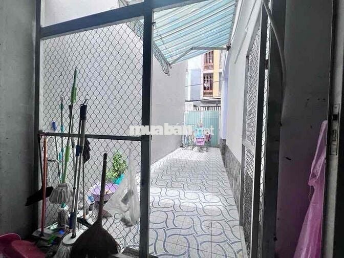 Nhà ngang 8m, 4 tầng, hẻm xe hơi 8m, thông tứ tung