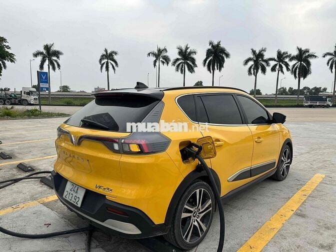 VinFast VF e34 2022 Vàng