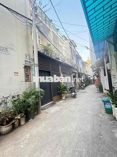 nhà đẹp vô o ngay dts 95m q12 giáp govap chỉ 500m hẻm 5m