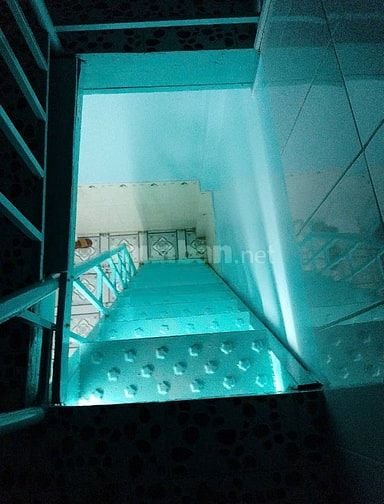 Cho thuê nhà riêng tại Đoàn Văn Bơ, 4 triệu, 20m2, hàng hiếm tại Q4,