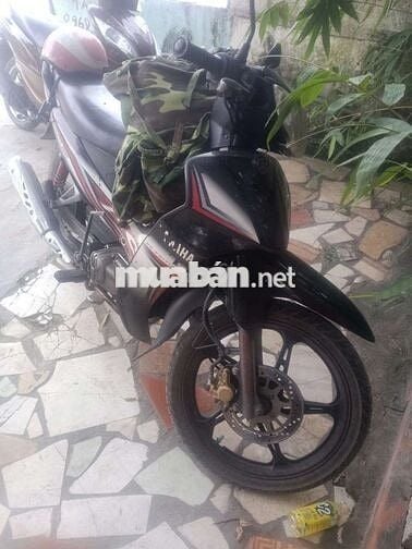 Yamaha Sirius RC Trắng đen