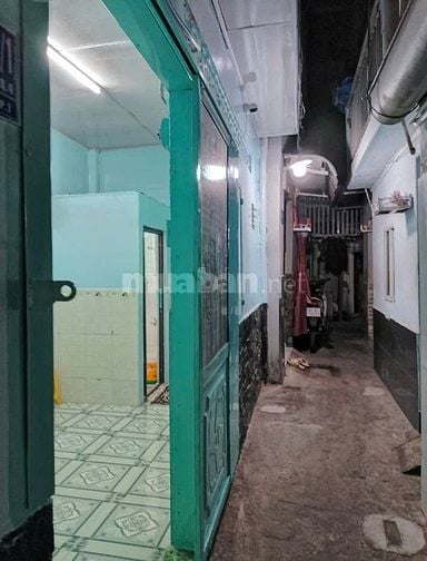 Cho thuê nhà riêng tại Đoàn Văn Bơ, 4 triệu, 20m2, hàng hiếm tại Q4,