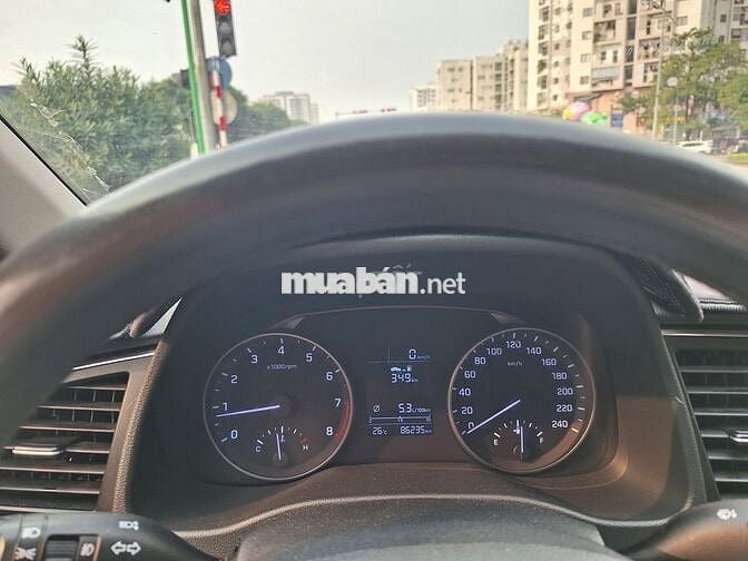 Hyundai Elantra 2016 Gia đình 86000 km