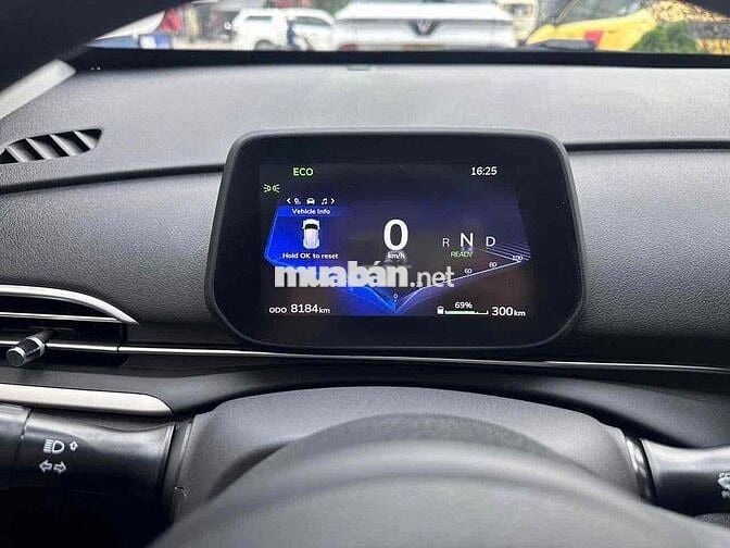 VinFast VF5 Plus 2025 - 8000 km Mua Pin