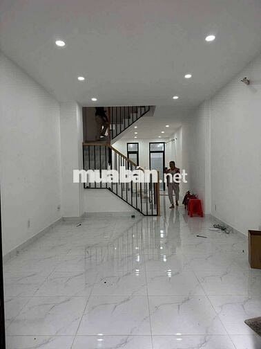 CHO THUÊ nhà 1 Trệt 2 Lầu gần sân vận động Đông hoà  Dĩ An