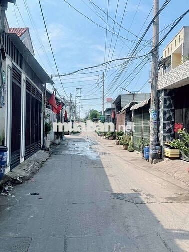 Cho thuê kho 200m2 sạch hẽm tải nhỏ gần chợ tân long