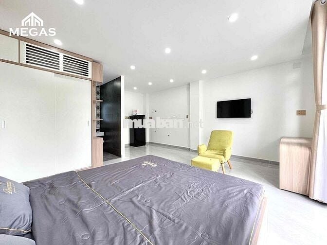 CĂN HỘ BAN CÔNG SIÊU THOÁNG MỚI XÂY NGAY ETOWN CỘNG HOÀ