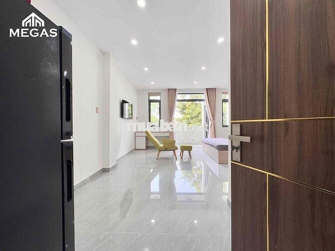 CĂN HỘ BAN CÔNG SIÊU THOÁNG MỚI XÂY NGAY ETOWN CỘNG HOÀ