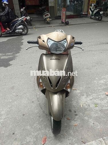 Honda Lead Vàng đồng