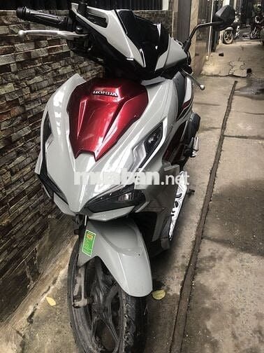 Honda Air Blade 2025 Xám đỏ